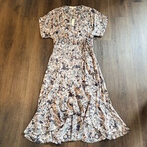 LoveStitch Women's Wrap Maxi Dress Floral Sleeve Size M High-Low Boho Chic NWT